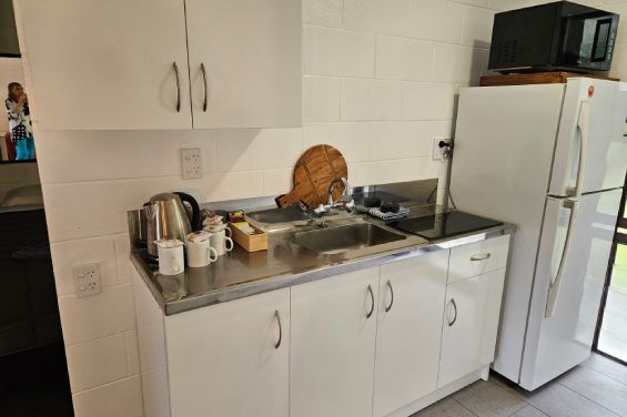 Studio Rooms with Kitchens crockery and glassware