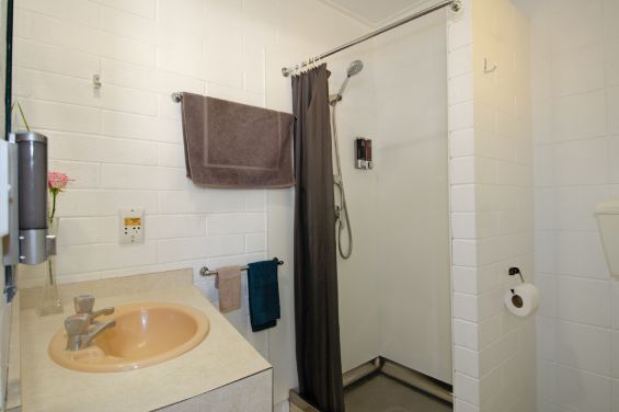 Studios with Tea & Coffee Station bathroom